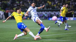 Mauricio jogador do Palmeiras disputa lance com Fabricio Bruno jogador do Cruzeiro durante partida no estadio Arena Allianz Parque pelo campeonato Brasileiro A 2025. Foto: Ettore Chiereguini/AGIF