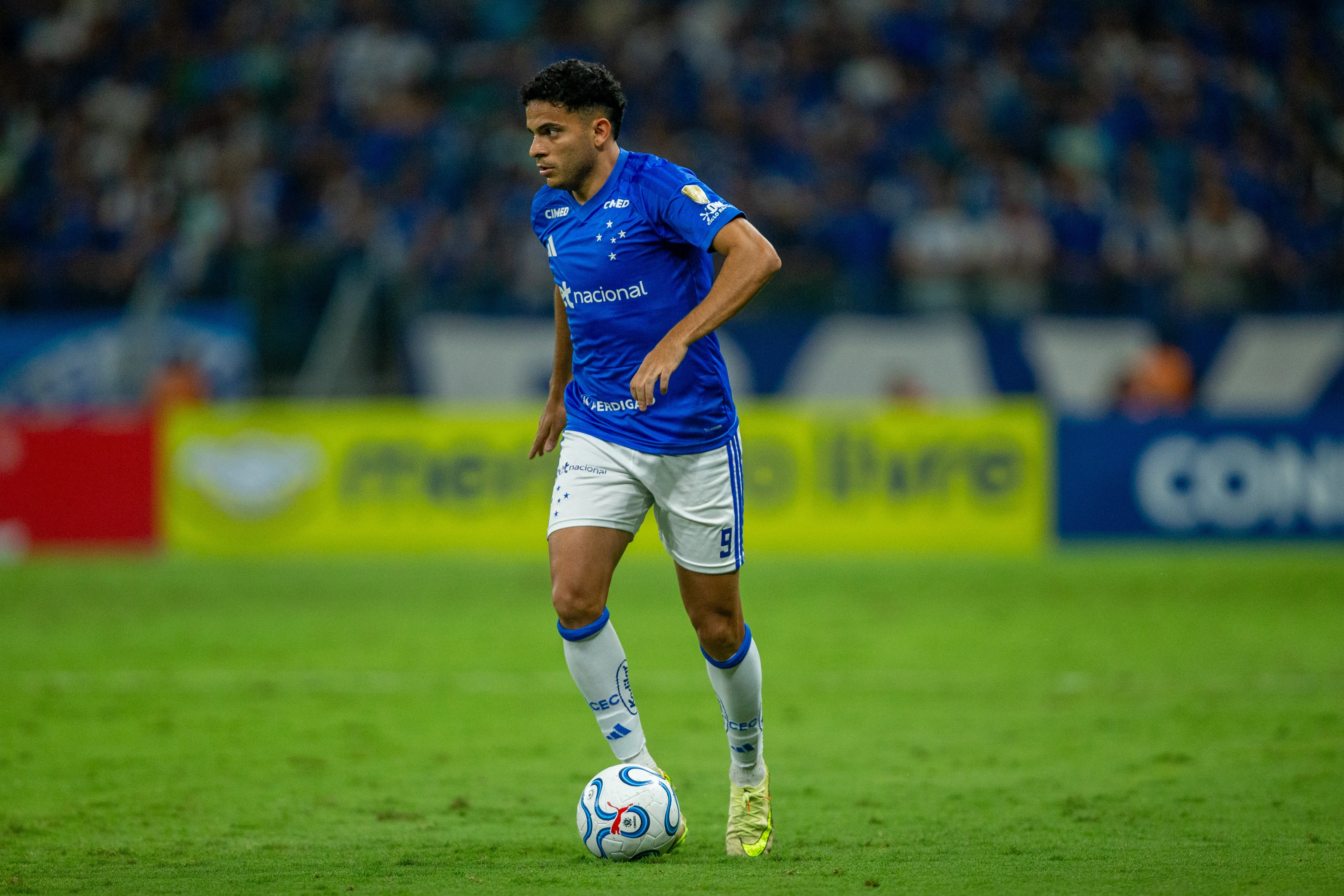 Bruno Rodriguesjogador do Cruzeiro durante partida contra o Boca Juniors no estadio Mineirao pelo campeonato Copa Libertadores 2026. Foto: Fernando Moreno/AGIF