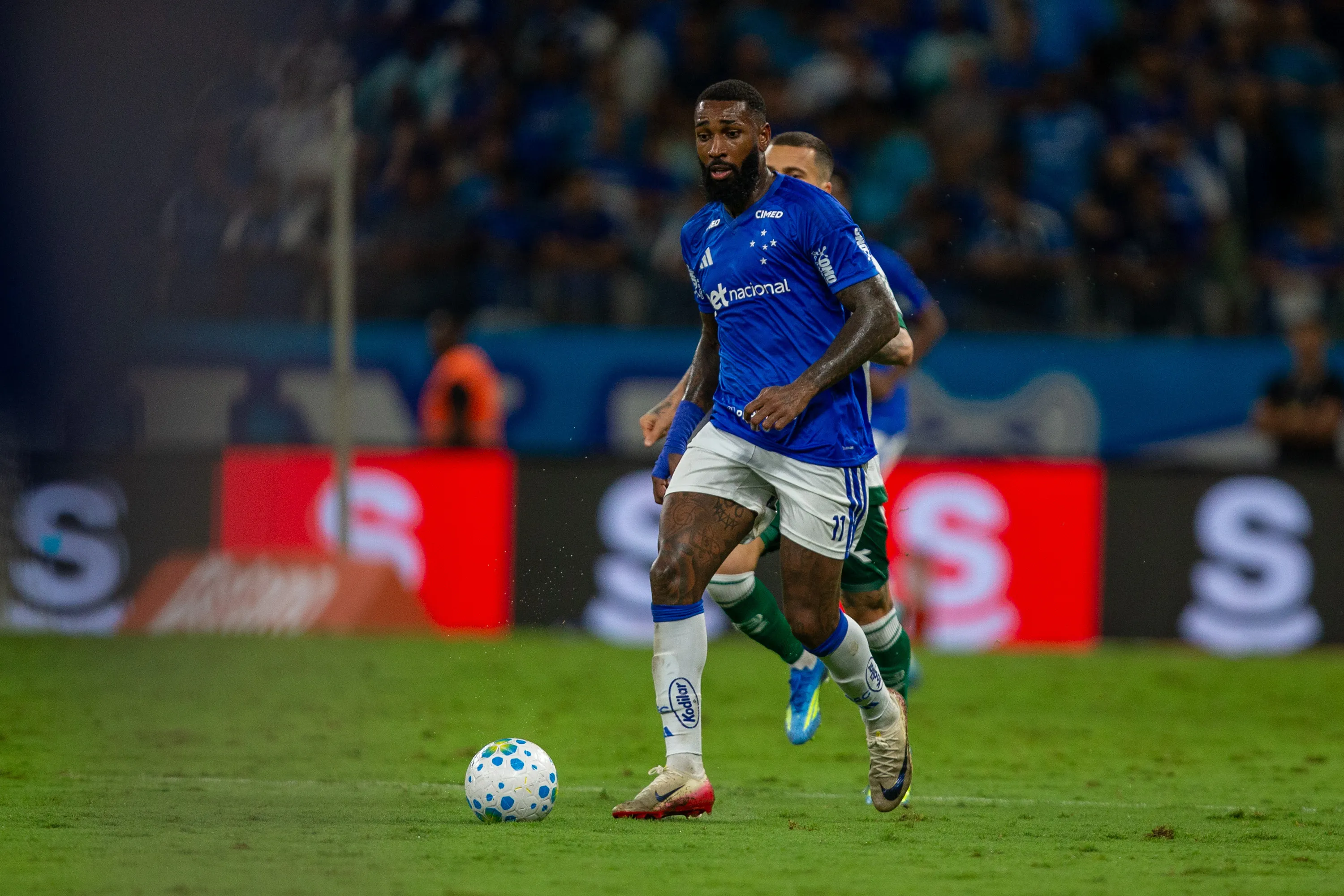 MG – BELO HORIZONTE – 12/05/2026 – COPA DO BRASIL 2026, CRUZEIRO X GOIAS – Gerson jogador do Cruzeiro durante partida contra o Goias no estadio Mineirao pelo campeonato Copa Do Brasil 2026. Foto: Fernando Moreno/AGIF