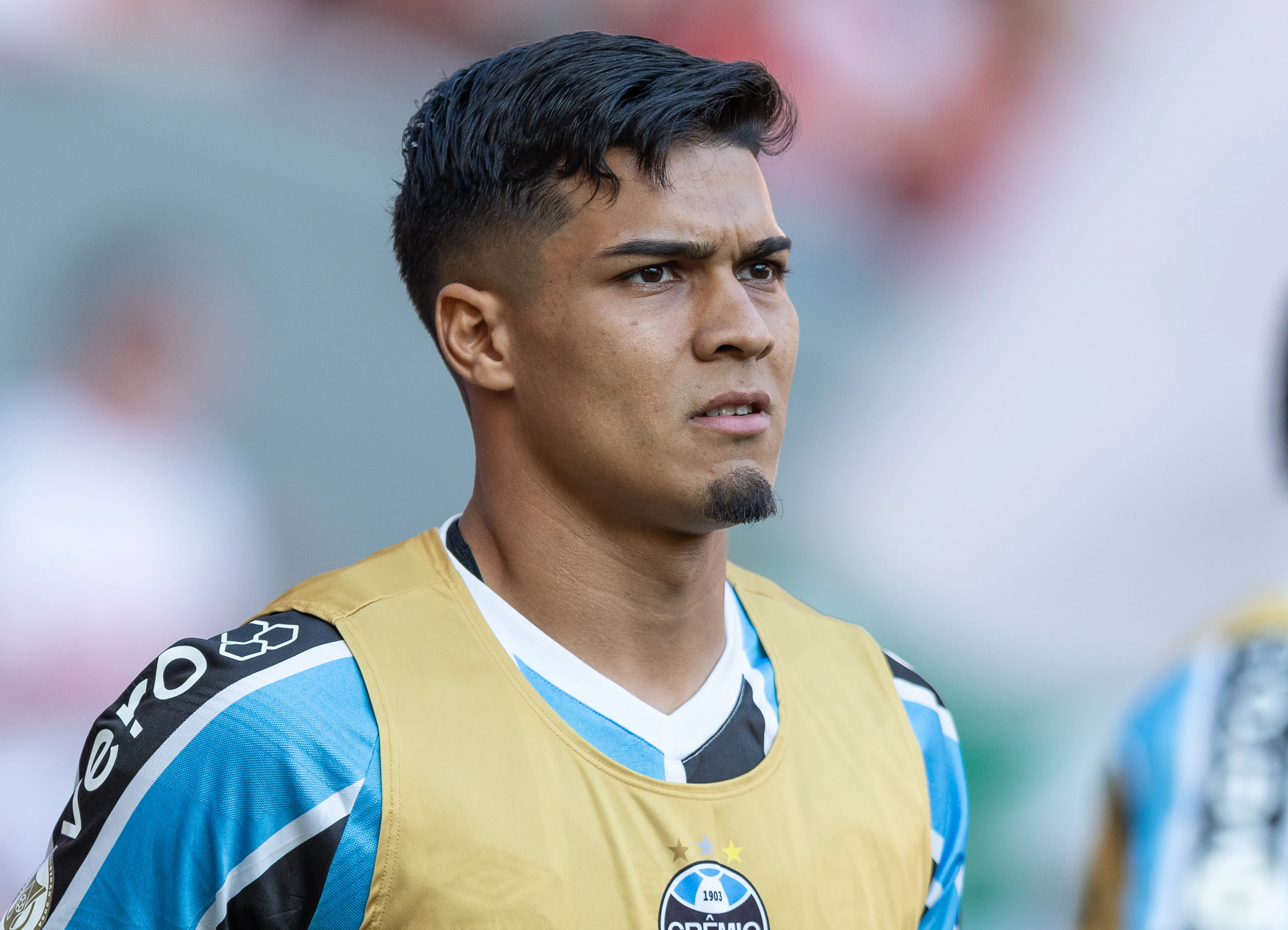 Bem no Uruguai, Peñarol quer comprar Arezo em definitivo – Foto: Liamara Polli/AGIF