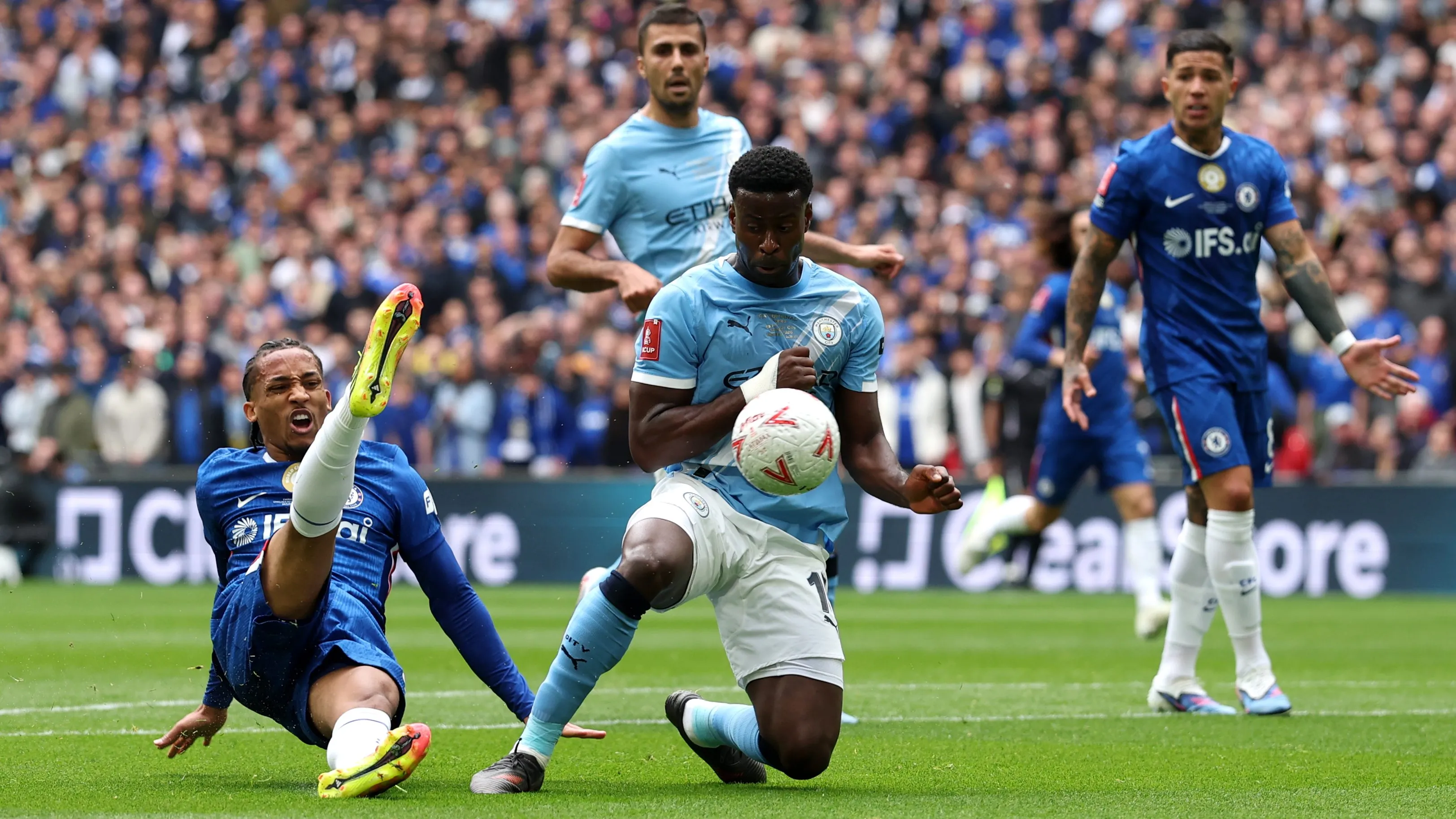 João Pedro em Chelsea x Manchester City (Photo by Ryan Pierse/Getty Images)