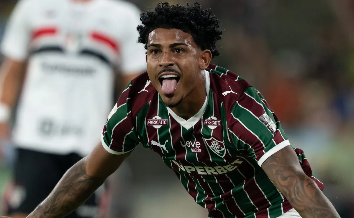 Fluminense domina o São Paulo no primeiro tempo e vence no Maracanã pelo Campeonato Brasileiro