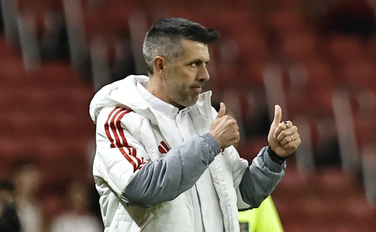 Pezzolano aproveita fase de Bernabei e Carbonero para o Internacional golear o Vasco