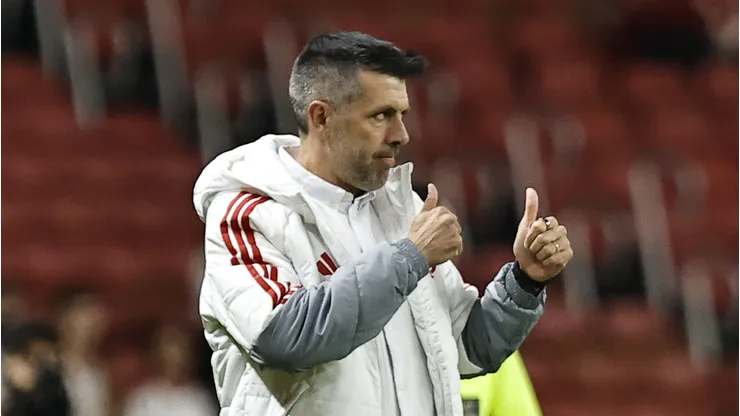 Treinador foi elogiado durante a partida