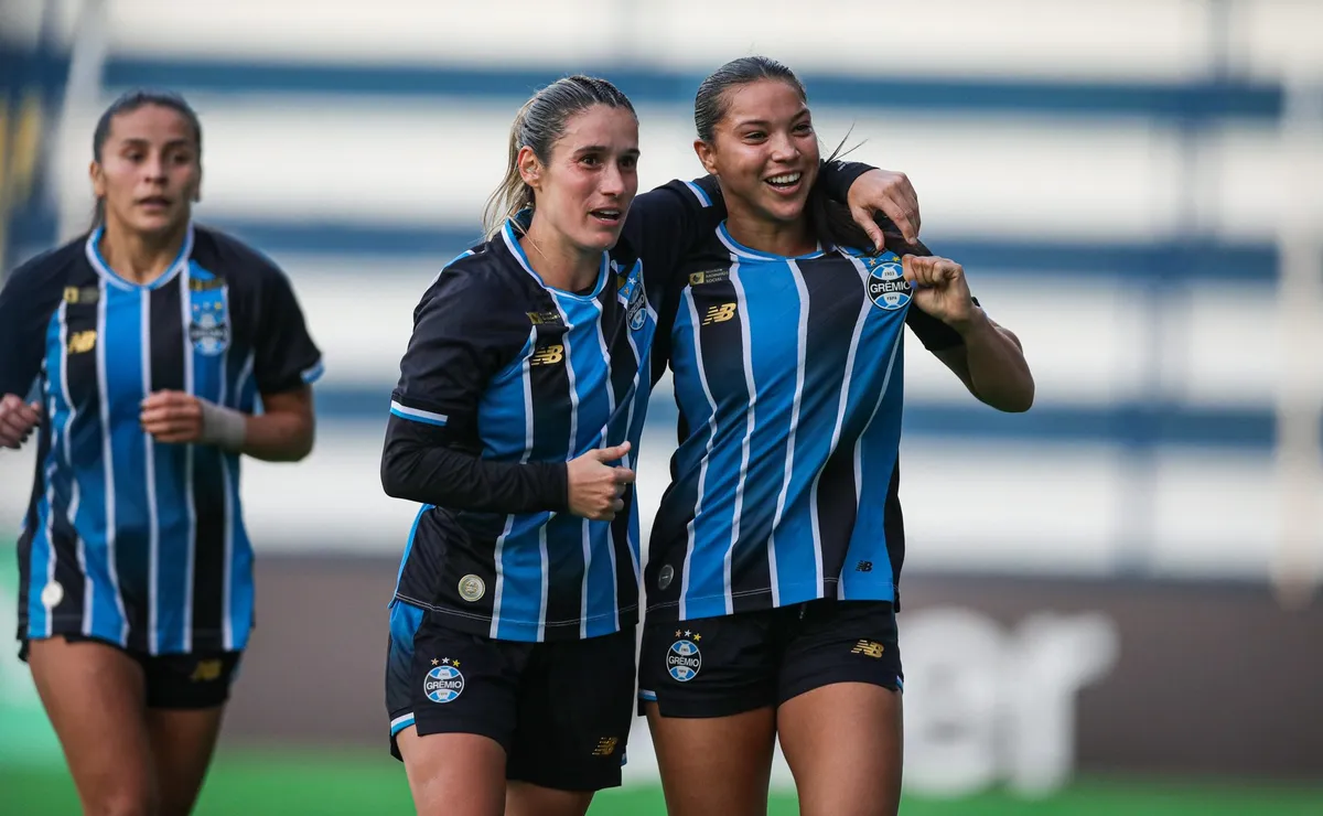 Grêmio goleia o Mixto em casa e entra no G8 do Brasileirão Feminino