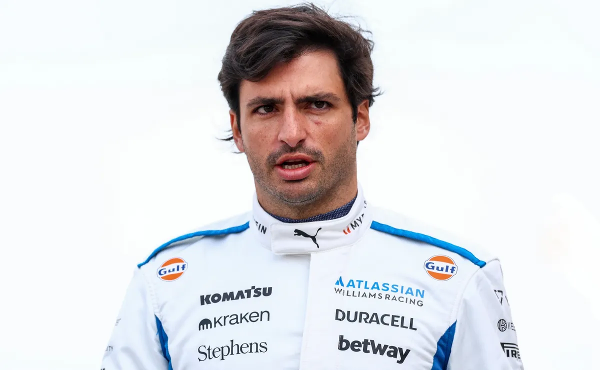 Carlos Sainz dá veredito sobre circuito estreante da Fórmula 1 em Madring: “Vamos aproveitar ao máximo”