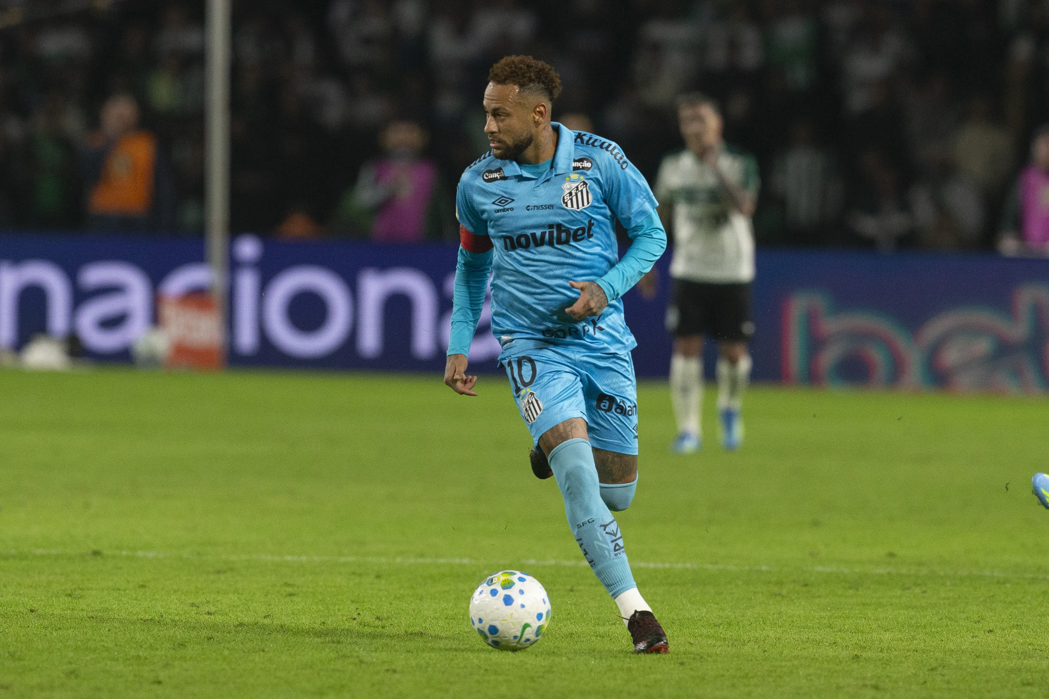 Neymar durante partida pelo Santos. Foto: Hedeson Alves/AGIF