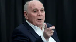 Hoeneß se posiciona sobre goleiros e admite dilema entre Neuer e Baumann — Foto Alexander HassensteinGetty Images