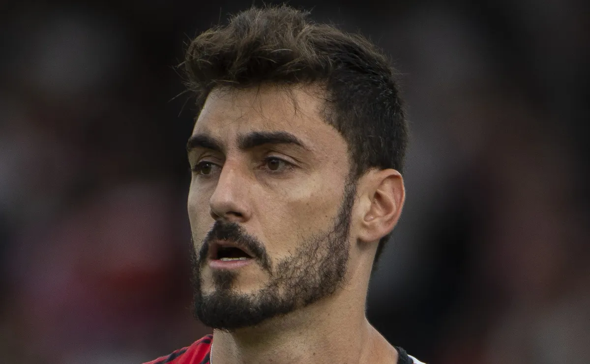 Rafael admite falta de confiança no São Paulo e manda recado sobre Dorival