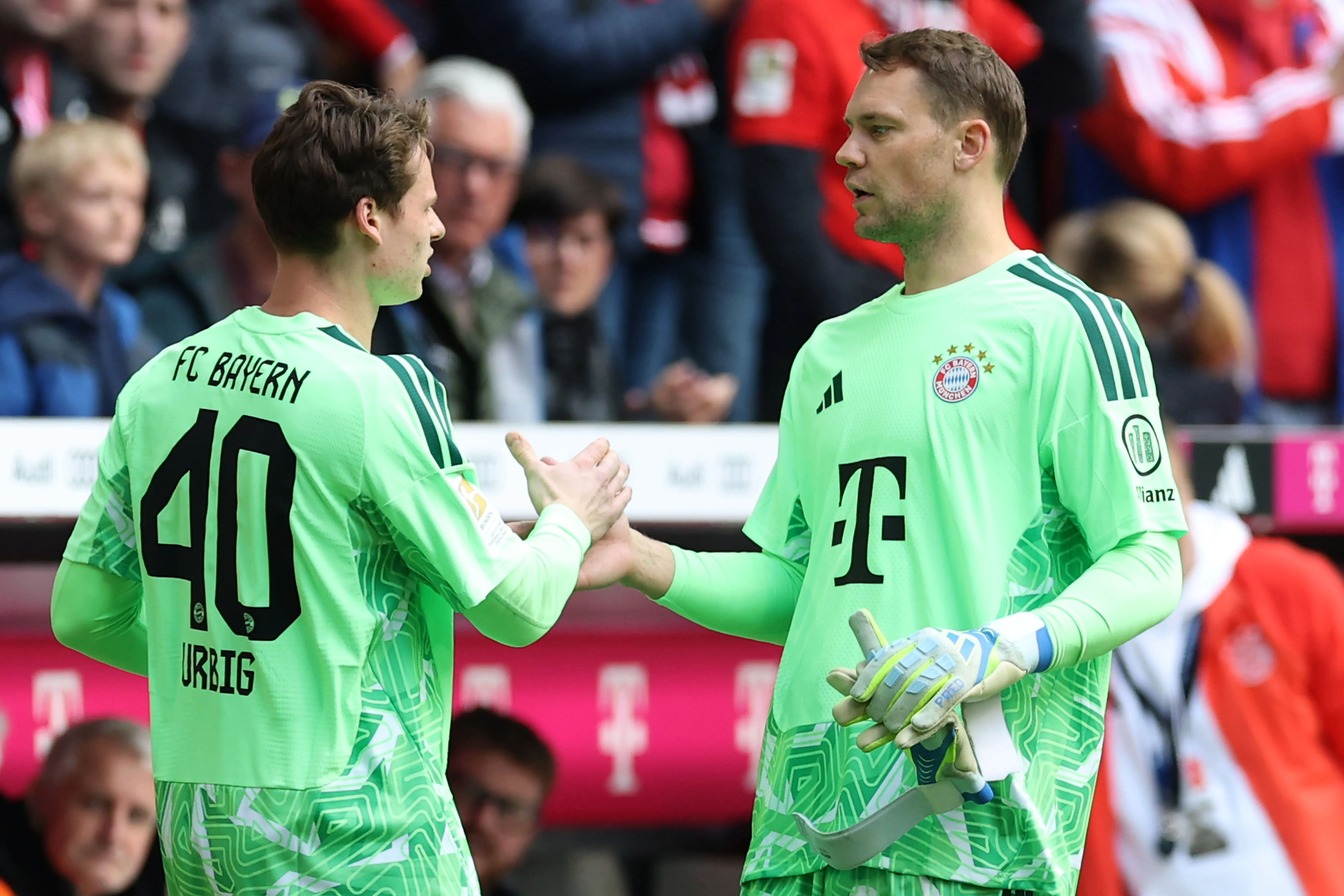 Neuer foi substituído durante último jogo pelo Bayern. Foto: Alexander Hassenstein/Getty Images