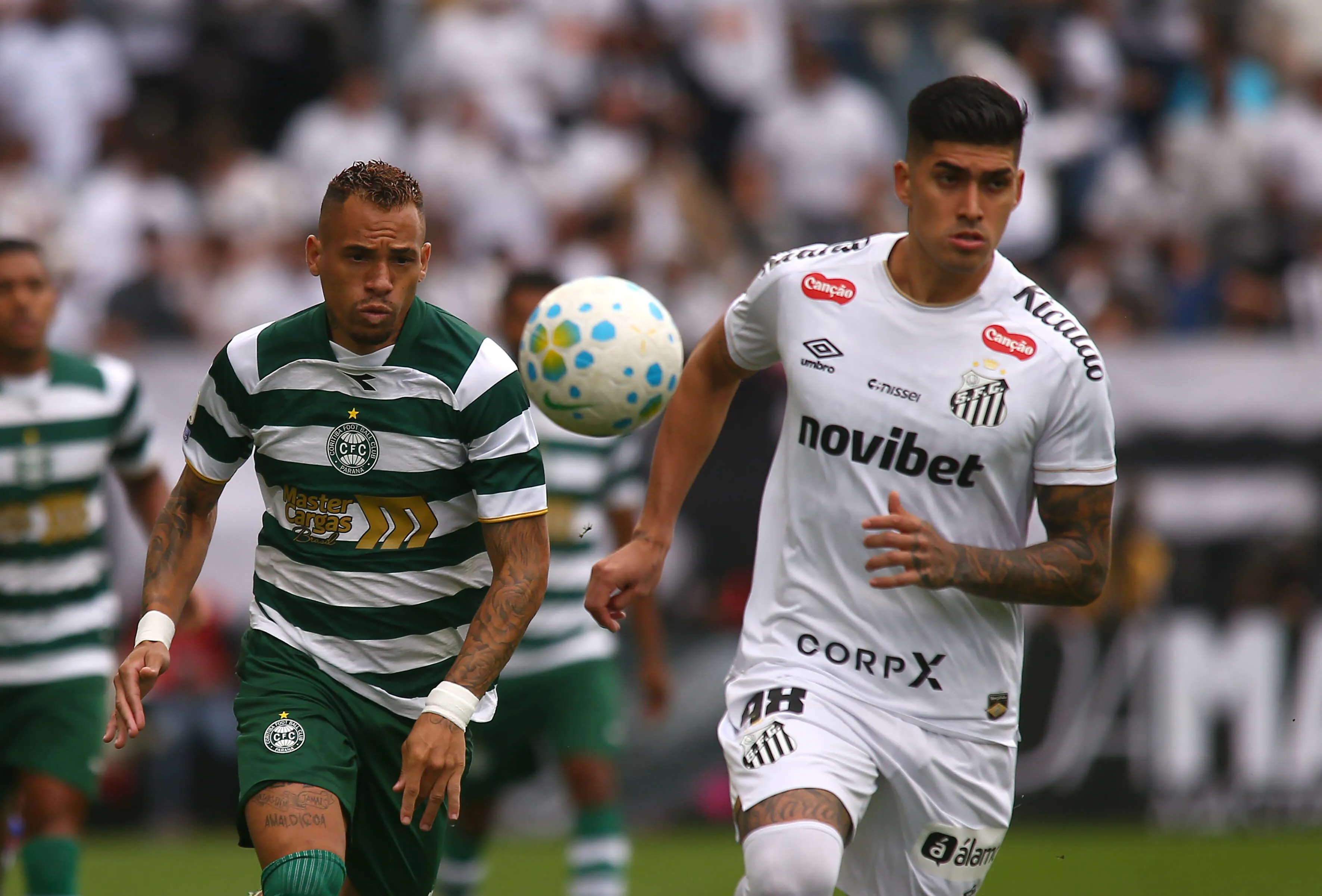 Santos x Coritiba. Foto: Mauricio De Souza/AGIF