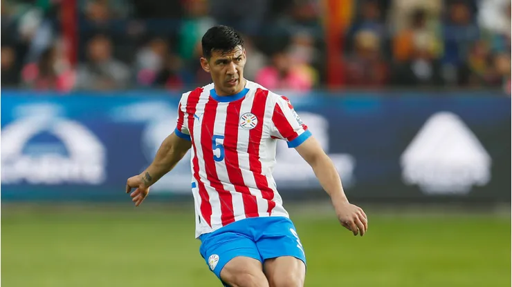 Balbuena durante partida entre Bolívia x Paraguai, pelas Eliminatórias