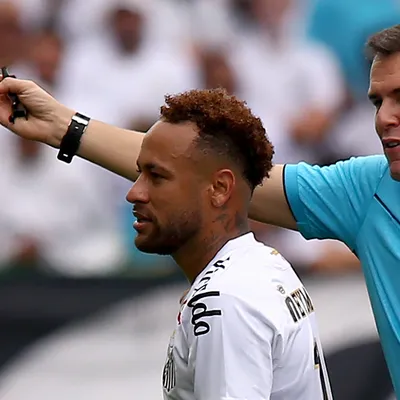 Santos perde para o Coritiba em partida polêmica de Neymar
