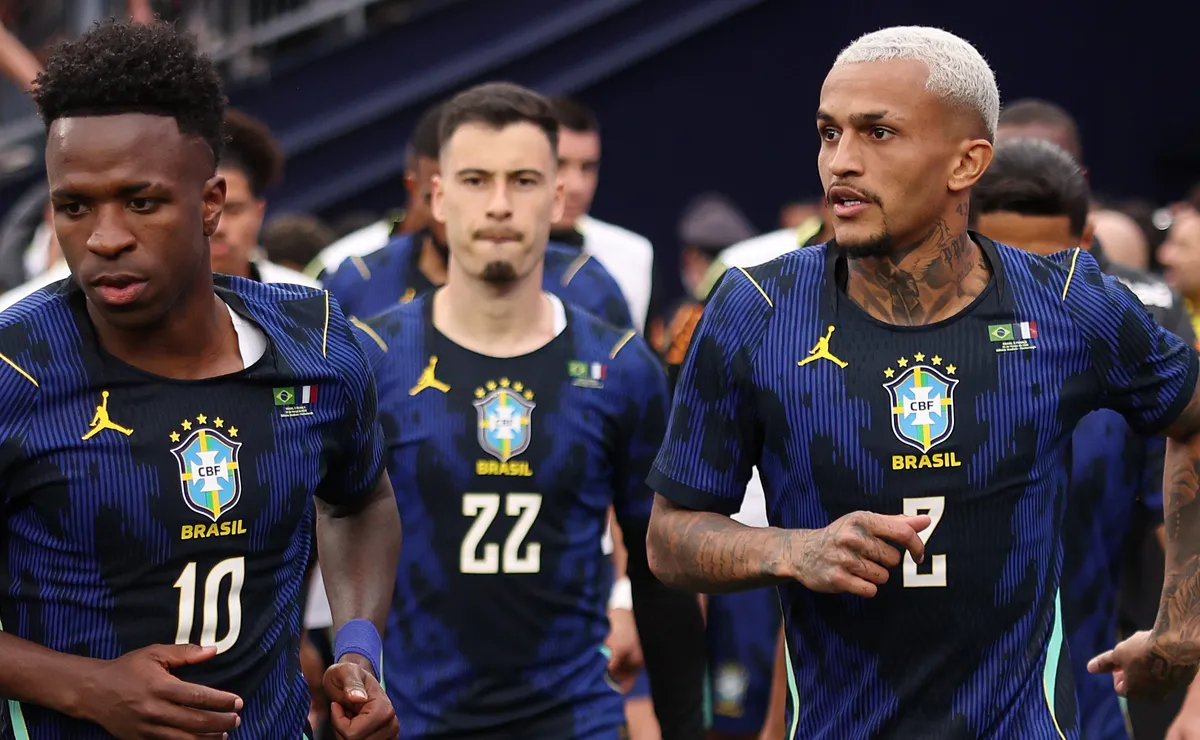 Rivellino faz alerta sobre falta de identidade da Seleção antes da Copa do Mundo