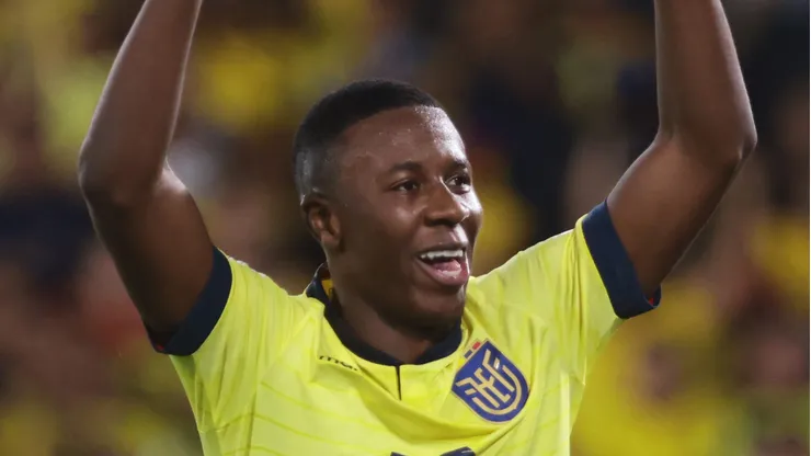 Alan Minda está em alta com os torcedores equatorianos (Photo by Franklin Jacome/Getty Images)