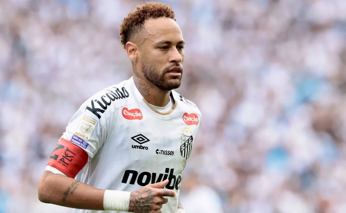 Neymar mantém mistério após ser questionado se jogaria no Santos até a Copa caso seja convocado