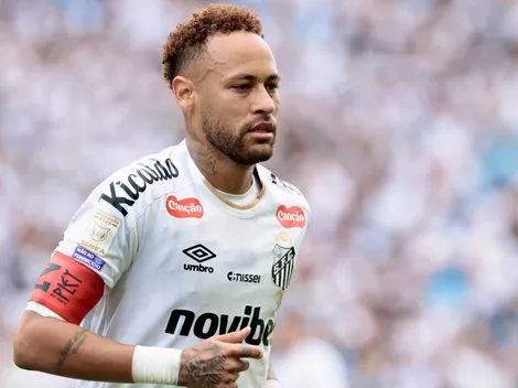 Neymar mantém mistério sobre jogar no Santos até a Copa