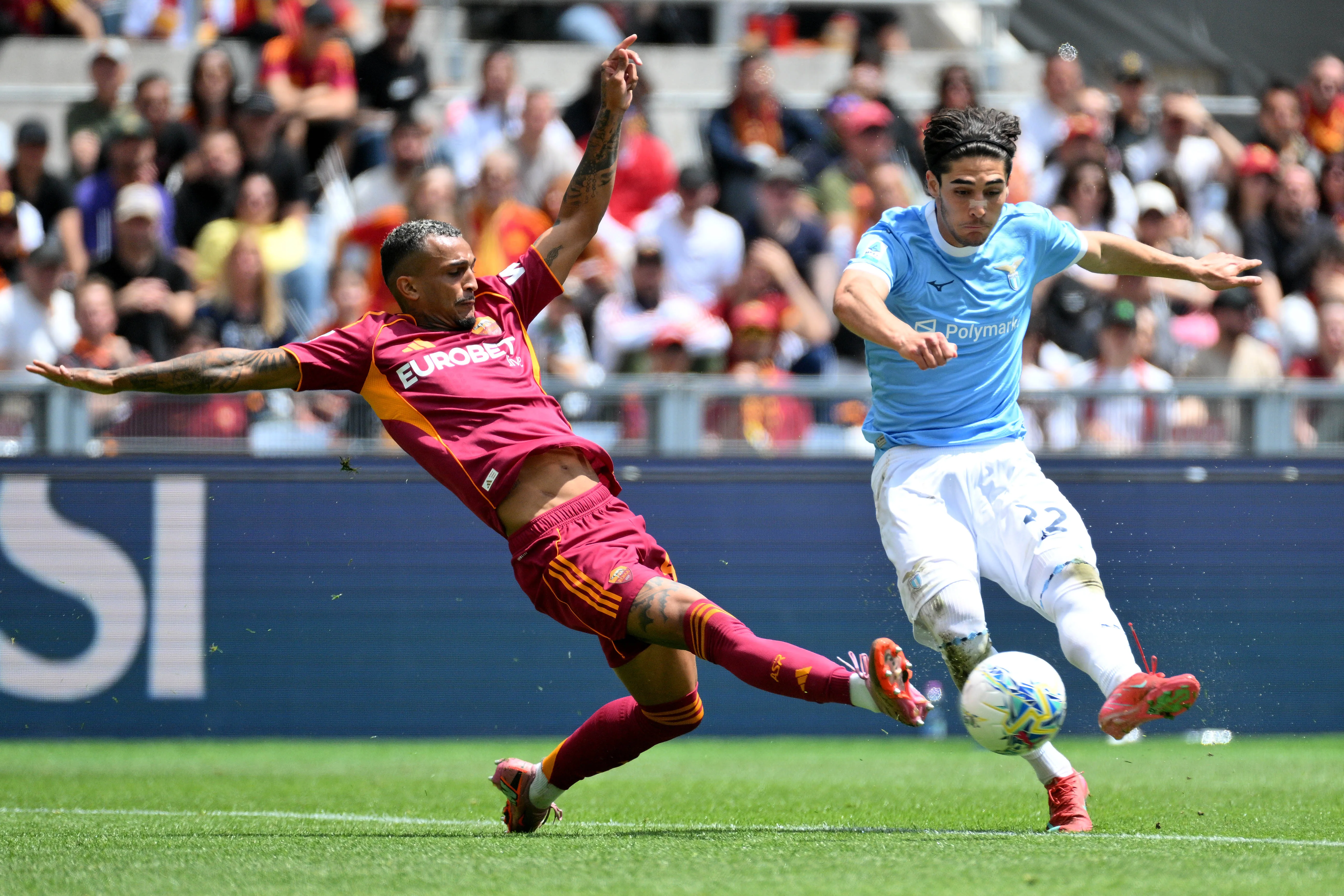 ROME, ITALY – MAY 17: Matteo Cancellieri of SS Lazio compete for the ball with Vinicius Wesley of AS Roma during the Serie A match between AS Roma and SS Lazio at Stadio Olimpico on May 17, 2026 in Rome, Italy. (Photo by Marco Rosi – SS Lazio/Getty Images)