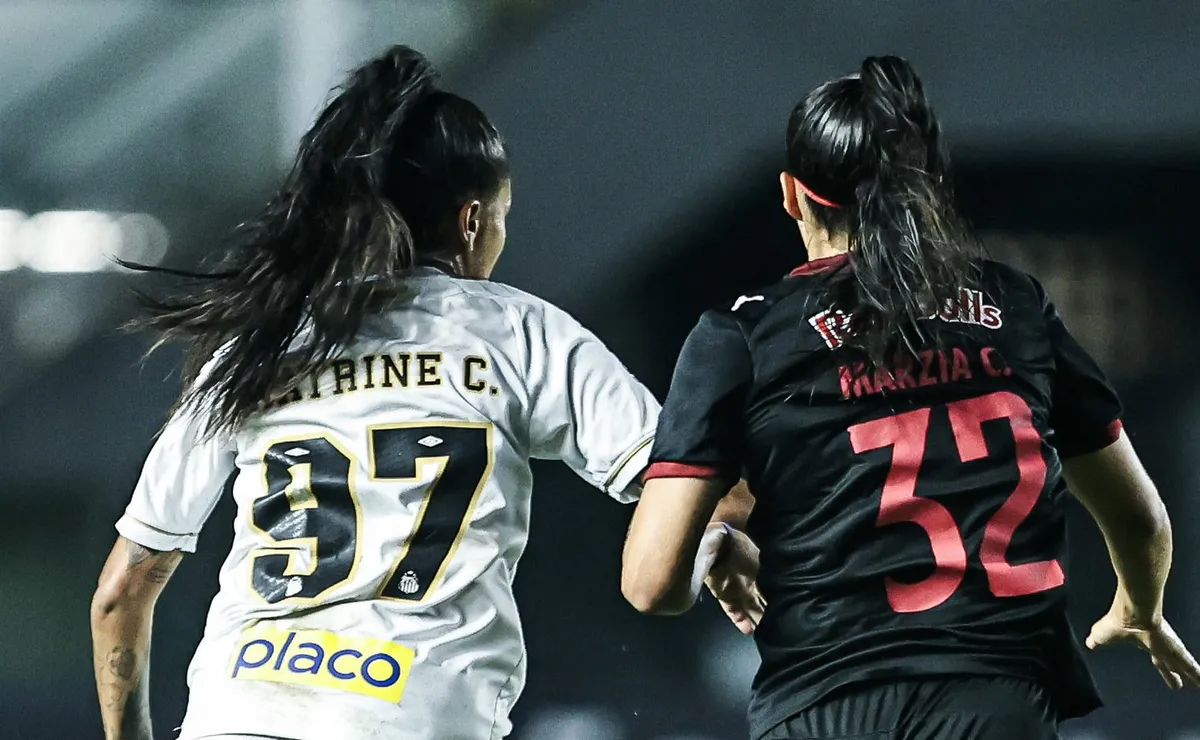 Red Bull Bragantino supera o Santos com gol no fim e entra no G8 do Brasileirão Feminino