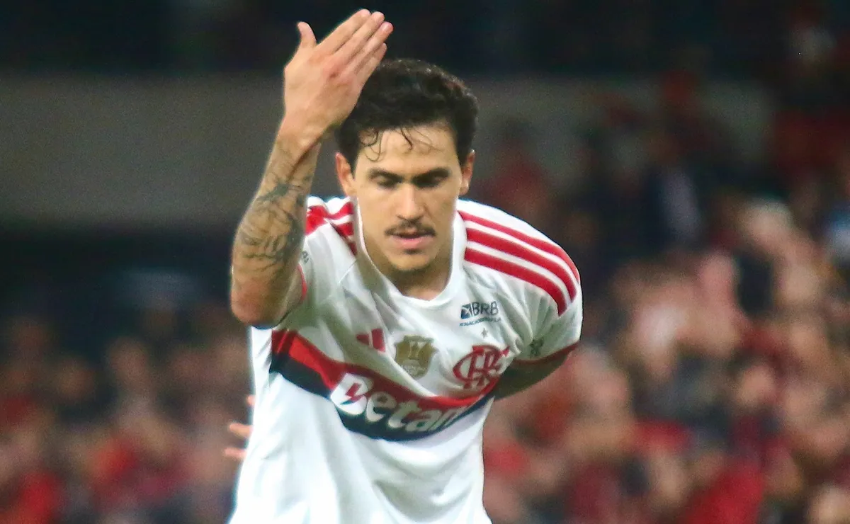 Pedro manda a real sobre ser convocado para a Copa após gol em Athletico-PR x Flamengo