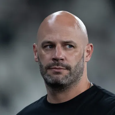 Franclim destaca evolução do Botafogo e justifica ausência de Danilo