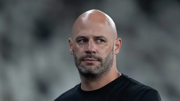 Franclim Carvalho tecnico do Botafogo durante partida contra o Independiente Petrolero no estadio Engenhao pelo campeonato Copa Sul-Americana 2026.