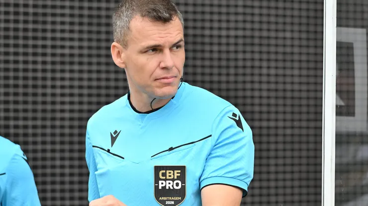 Árbitro Paulo Cesar Zanovelli explicou a situação em súmula.