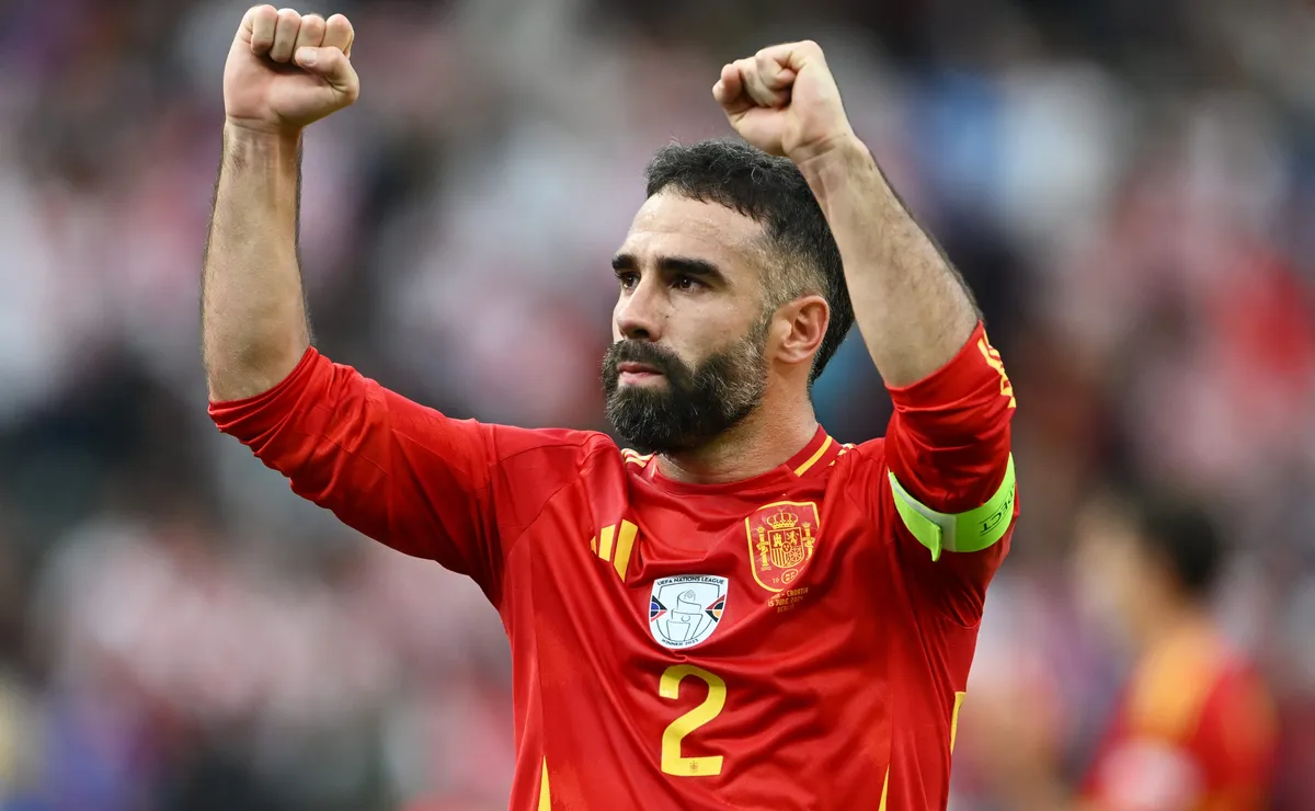 Carvajal fora da Copa e despedido do Real Madrid após 23 anos no clube