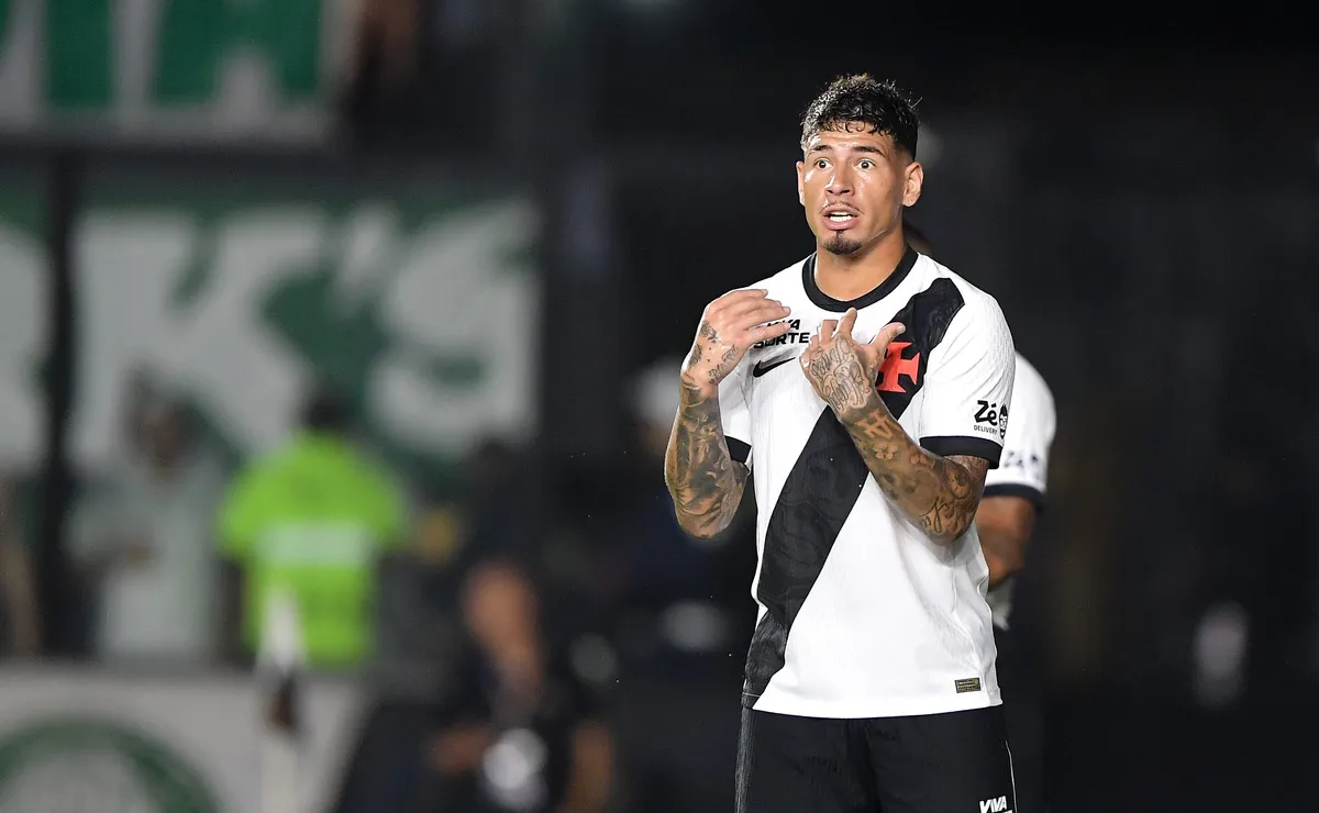 Vasco apresenta números defensivos preocupantes e aumenta pressão no Brasileirão