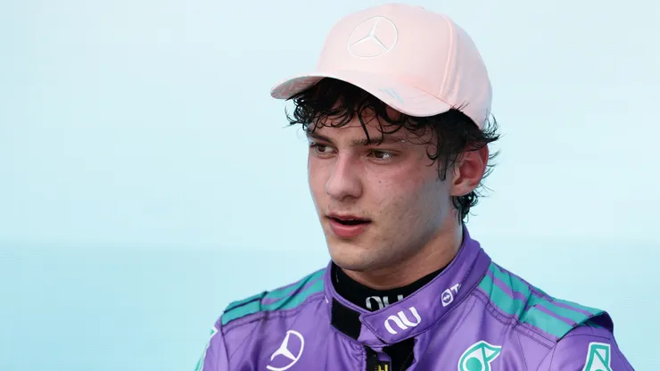 Andrea Kimi Antonelli lidera o Mundial de F1