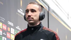 Léo Ortiz zagueiro do Flamengo durante viagem com a delegação