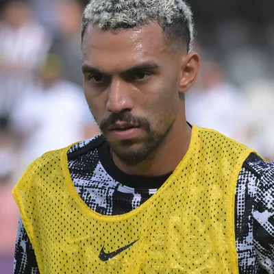 Zenit quer Matheuzinho e estuda fazer oferta pelo lateral