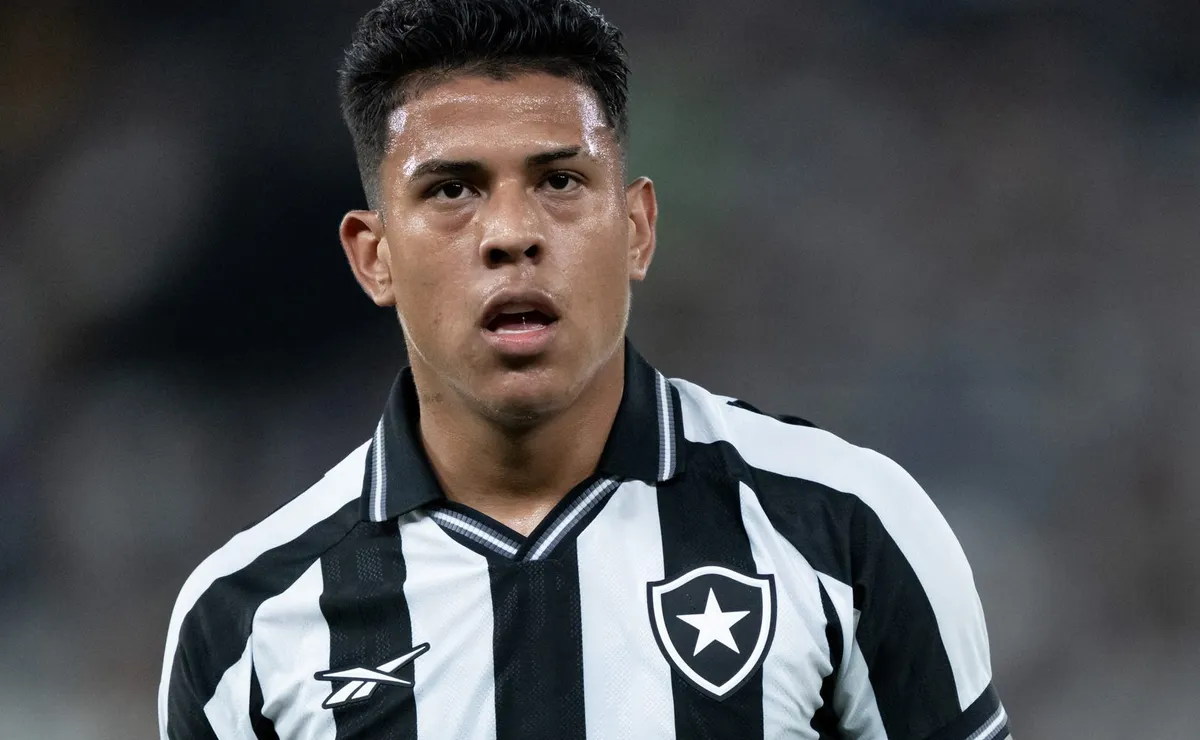 Botafogo aceita liberar Matheus Martins ao Krasnodar e quer R$ 47 milhões