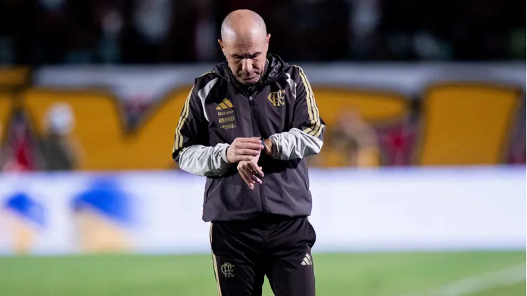 Leonardo Jardim tecnico do Flamengo durante partida contra o Vitoria no estadio Barradao pelo campeonato Copa Do Brasil 2026. Foto: Jhony Pinho/AGIF
