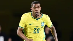 Rayan defendendo a Seleção Brasileira. (Photo by Julio Aguilar/Getty Images)