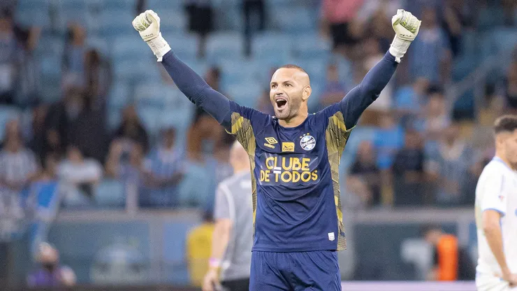 Weverton vai para a Copa do Mundo após brilhar pelo Grêmio