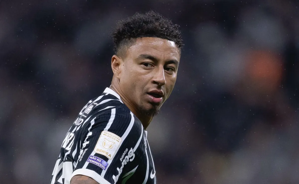 Corinthians amplia problemas e perde Lingard para último jogo antes da Copa do Mundo