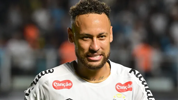 Neymar vai avaliar se vai jogar pelo Santos antes da Copa