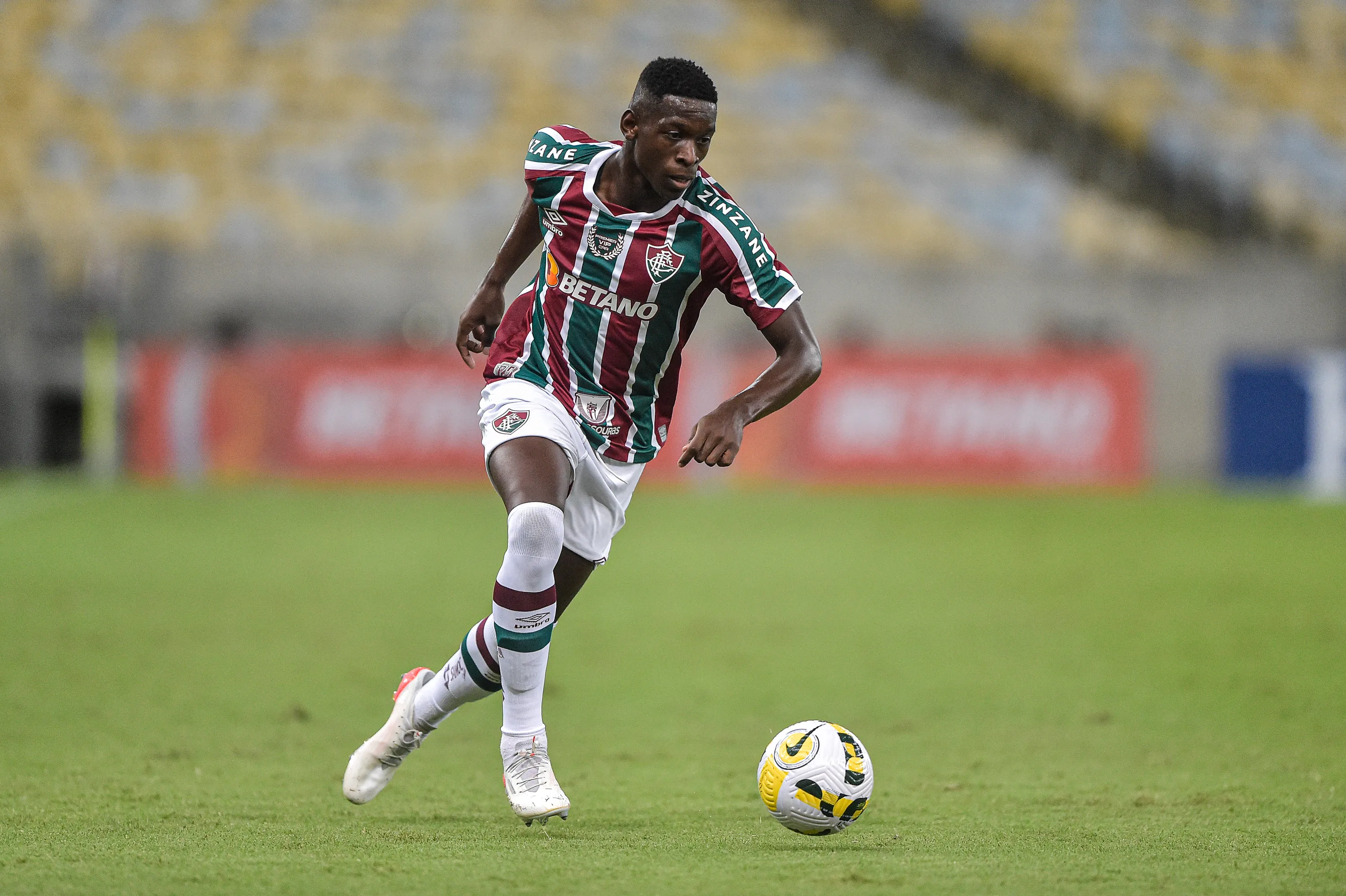 Luiz Henrique durante partida pelo Fluminense. Foto: Thiago Ribeiro/AGIF
