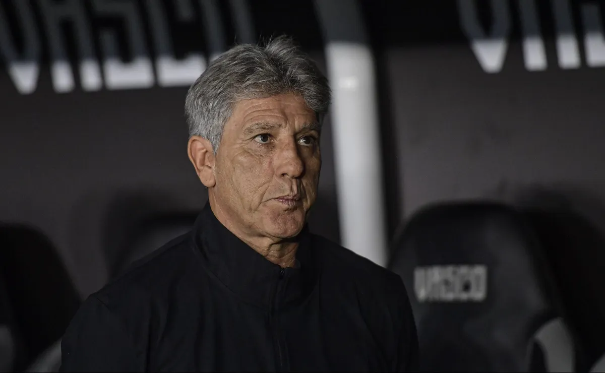 Vasco tem no orçamento para buscar contratação de impacto que esteja livre no mercado e Renato entra em cena
