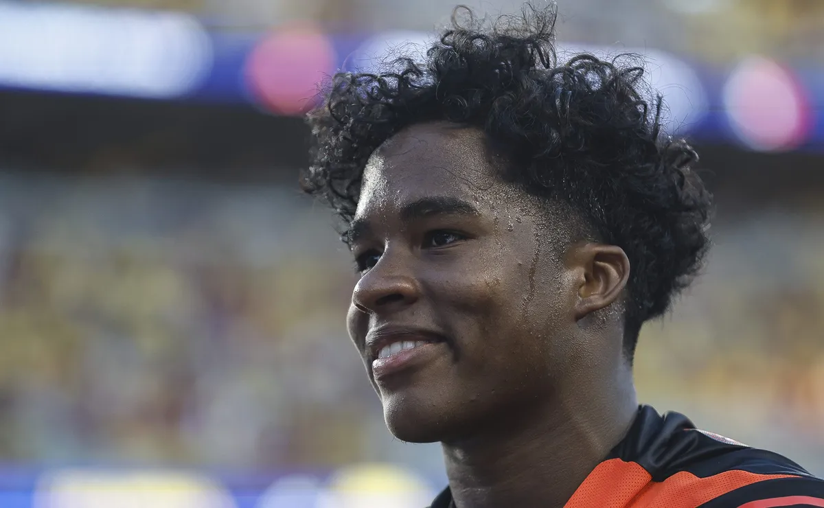 Endrick comemora convocação à Seleção e vislumbra dupla com Neymar: “Tem muita técnica”