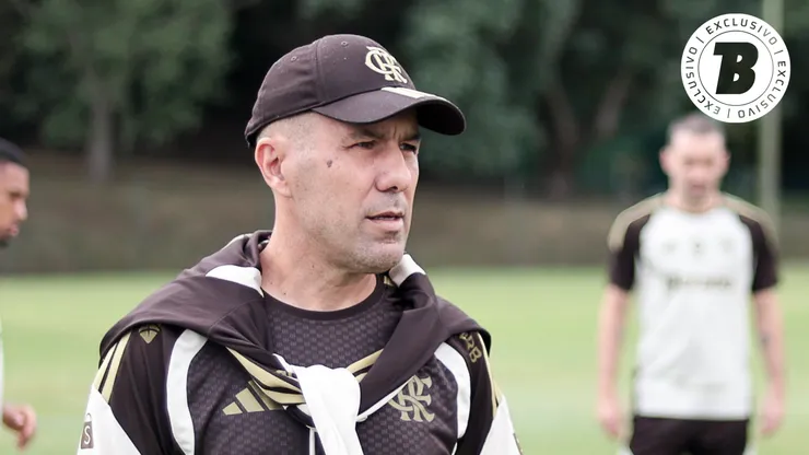 Leonardo Jardim técnico do Flamengo durante treinamento no Ninho do Urubu