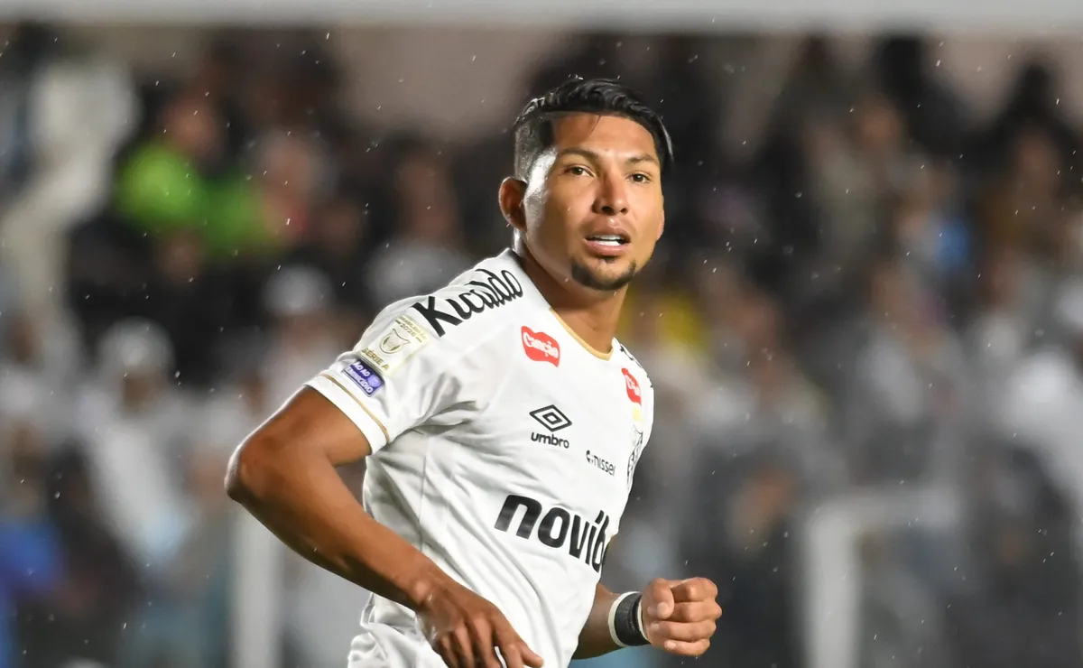 Santos trava negociação por Rony e prioriza a permanência do atacante