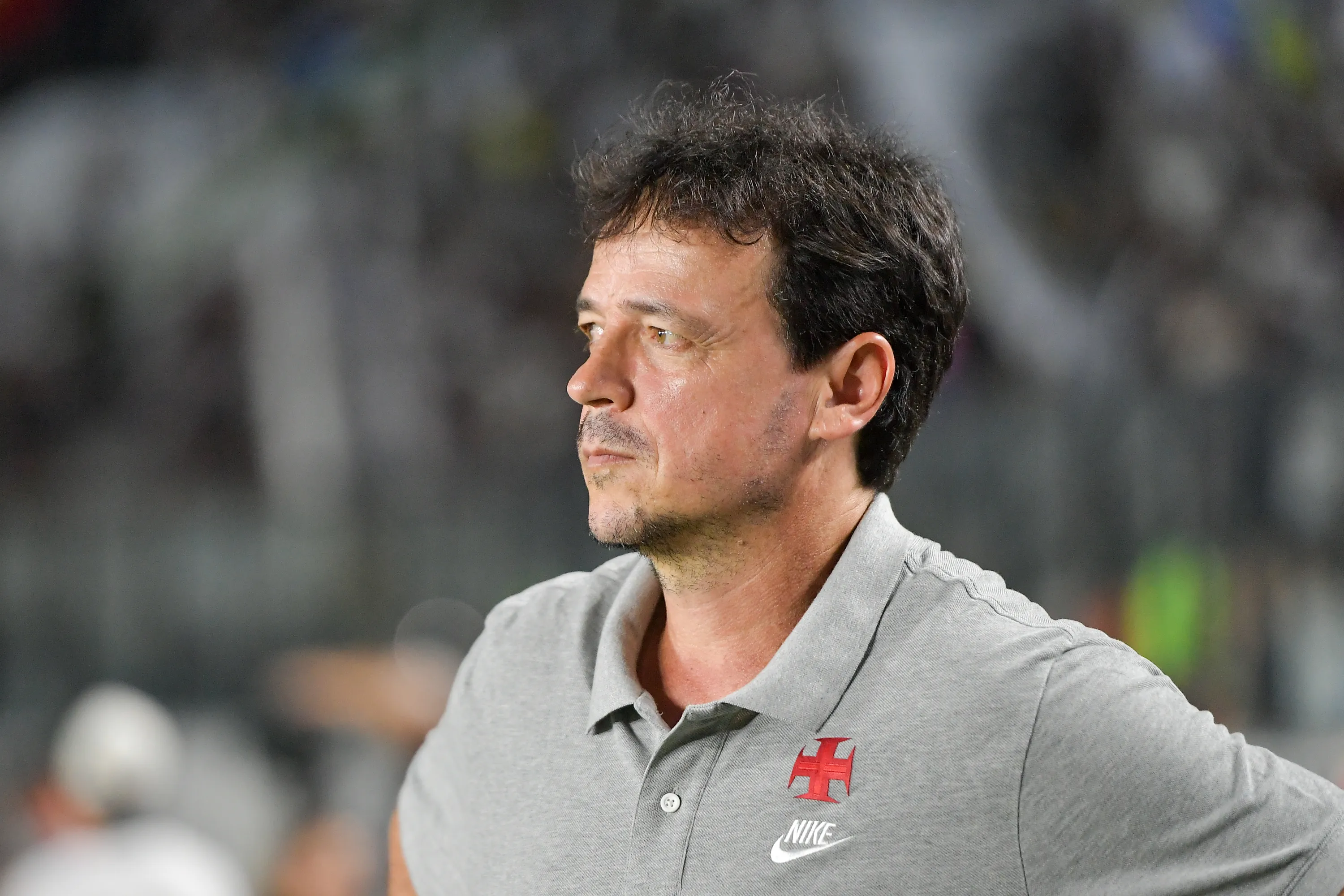 Fernando Diniz tecnico do Vasco durante partida contra o Volta Redonda no estadio Sao Januario pelo campeonato Carioca 2026. Foto: Thiago Ribeiro/AGIF
