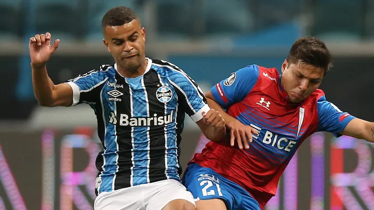 Grêmio possui cinco vitórias em nove jogos contra chilenos em casa (Photo by Alexandre Schneider)