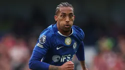 João Pedro atuando pelo Chelsea. (Photo by Alex Pantling/Getty Images)