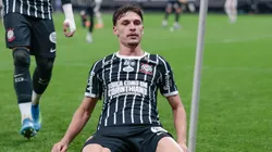 Breno Bidon, jogador do Corinthians, comemora seu gol durante partida contra o Sao Paulo no estadio Arena Corinthians pelo campeonato Brasileiro A 2026. Foto: Marcello Zambrana/AGIF