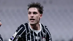 Breno Bidon jogador do Corinthians comemora seu gol durante partida contra o São Paulo. Foto: Marcello Zambrana/AGIF