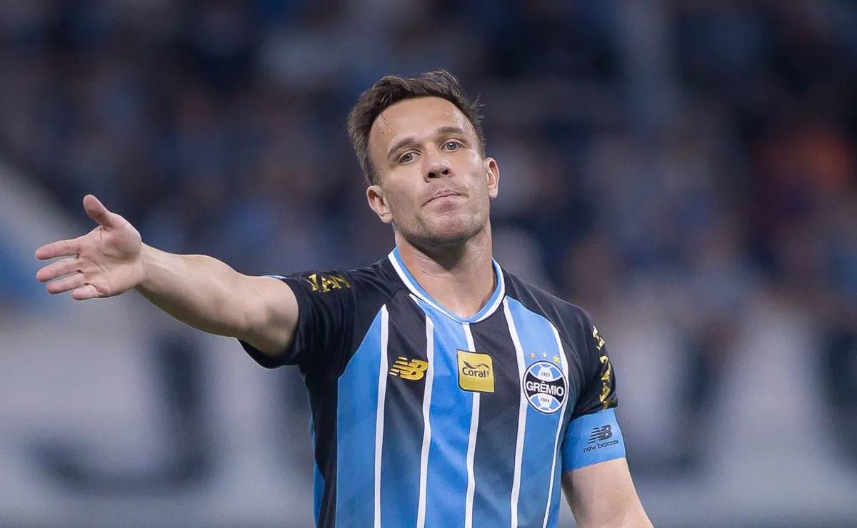 Arthur vive ‘drama’ no Grêmio e irá retornar aos gramados apenas na próxima semana