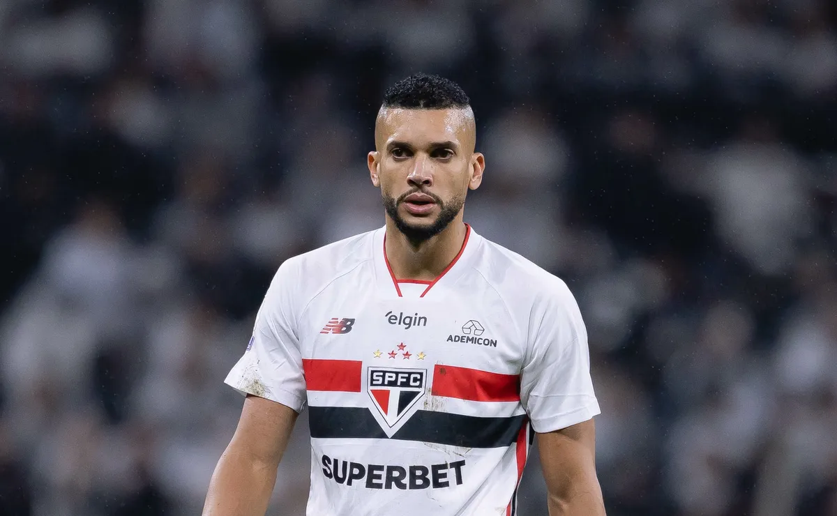 Dória falha e comete pênalti no empate do São Paulo com o Millonarios